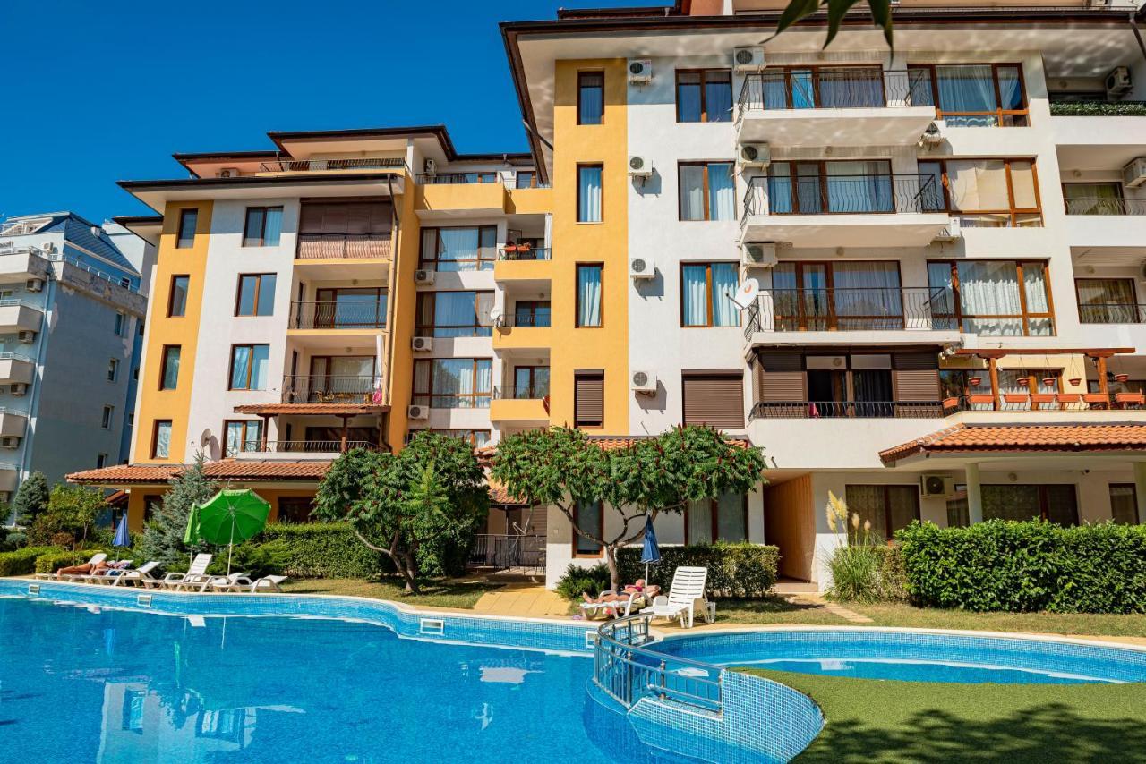Menada Diamond Bay Apartments Sunny Beach Ngoại thất bức ảnh