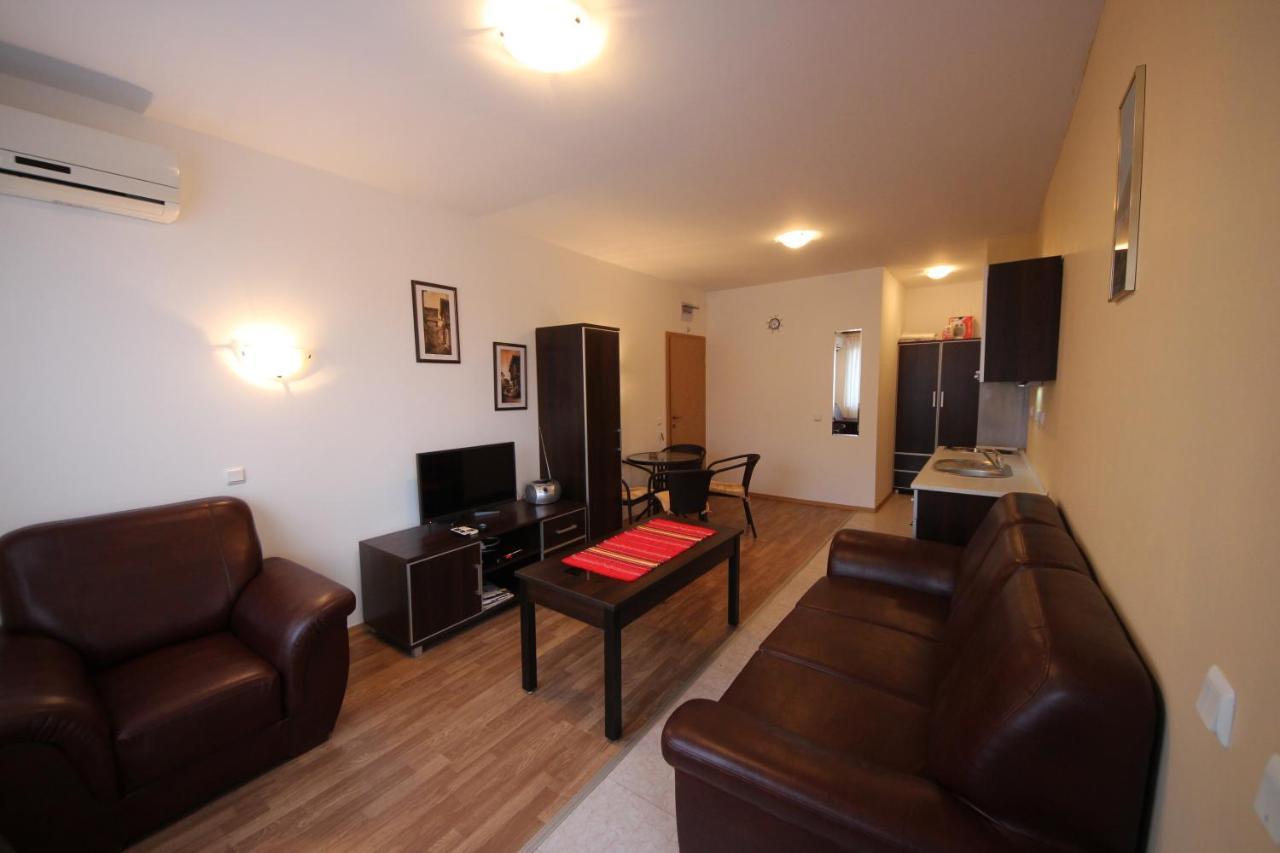Menada Diamond Bay Apartments Sunny Beach Ngoại thất bức ảnh