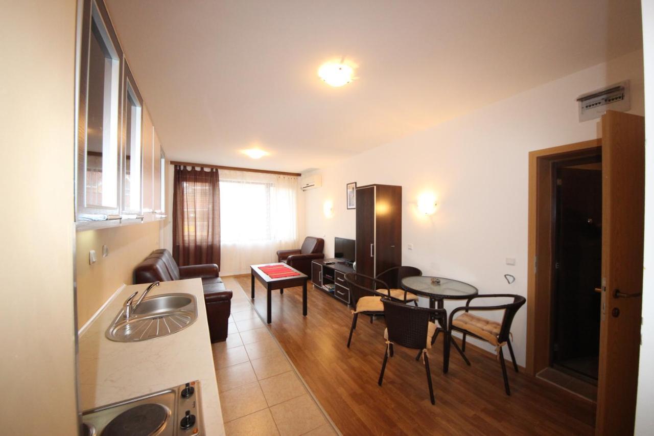 Menada Diamond Bay Apartments Sunny Beach Ngoại thất bức ảnh