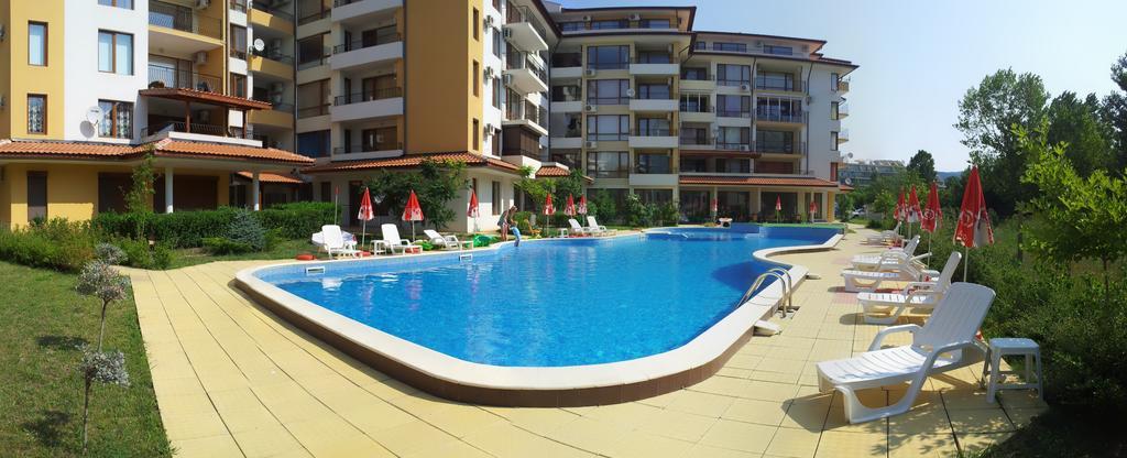 Menada Diamond Bay Apartments Sunny Beach Ngoại thất bức ảnh